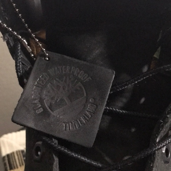 Men’s All Black Timberland boots (size 9.5) - Picture 4 of 5